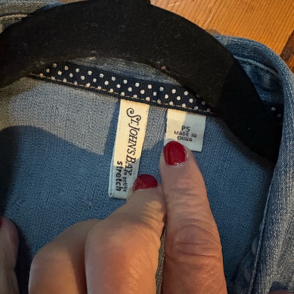 Upcycled St. John's Bay Blue Denim Vest with Granny squares - Picture 7 of 7